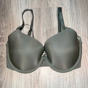 Victoria’s secret bra olive green bra‎ looks new